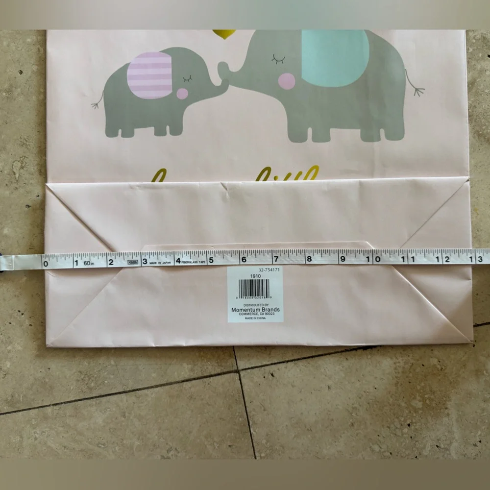 Elephant baby shower gift bag pink